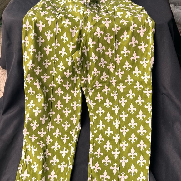 Olive Green Fleur-de-Lis High Waist Cropped Pants
